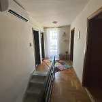 Loczy-lak Holiday home